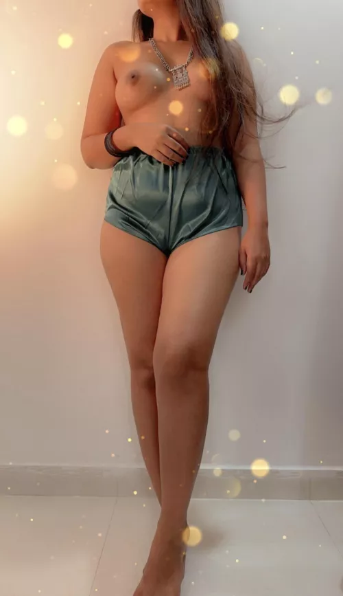 Think about getting a rim job from me👅👅 and fucking my brains out a[f]ter that🥵😍