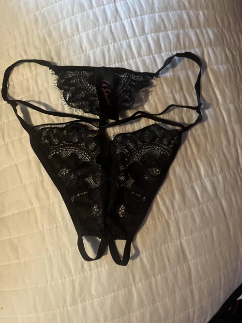 Today feels like a crotchless day for work panties 💦💦