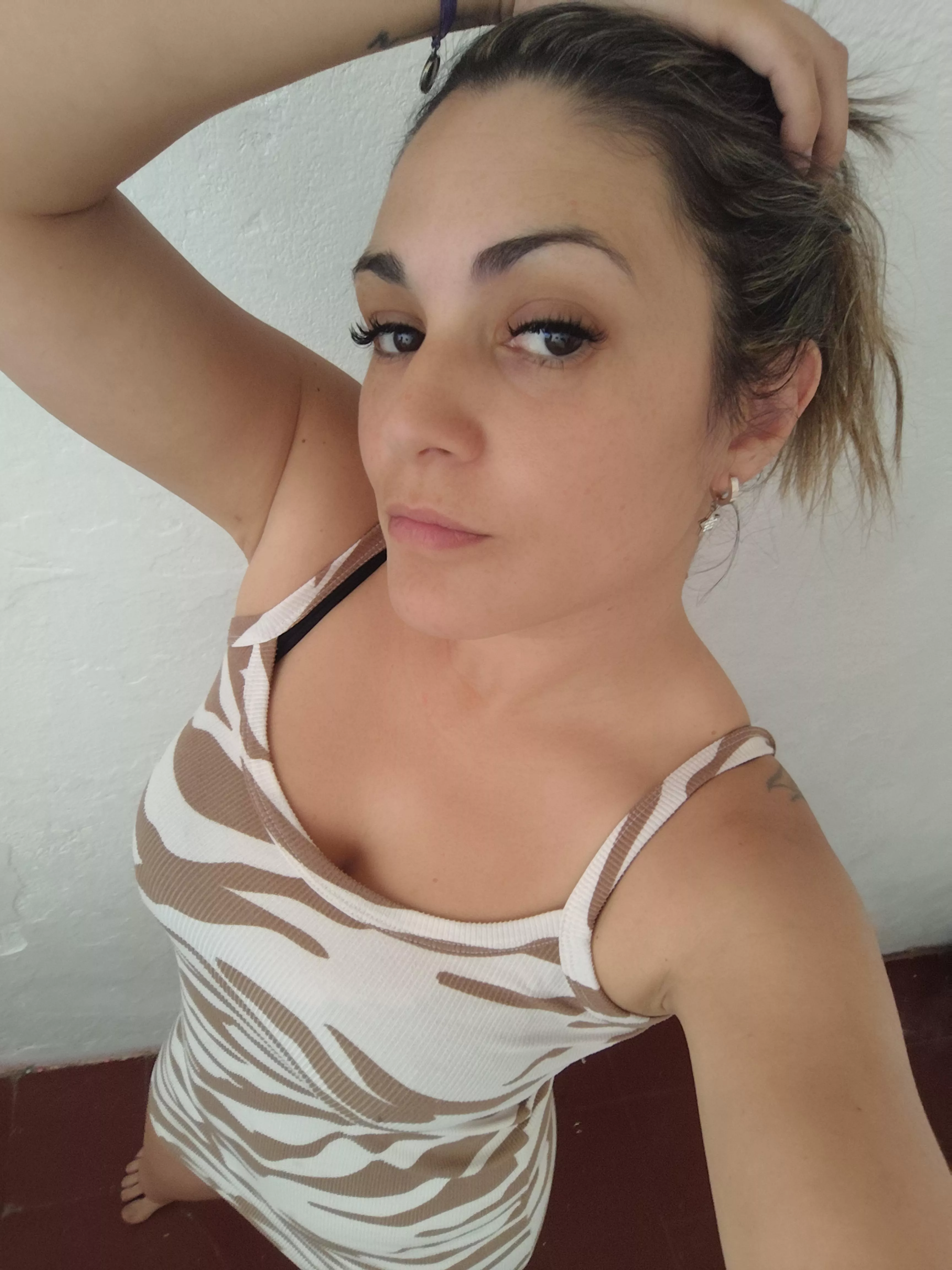 Who's coming to play with me?? come and discover me