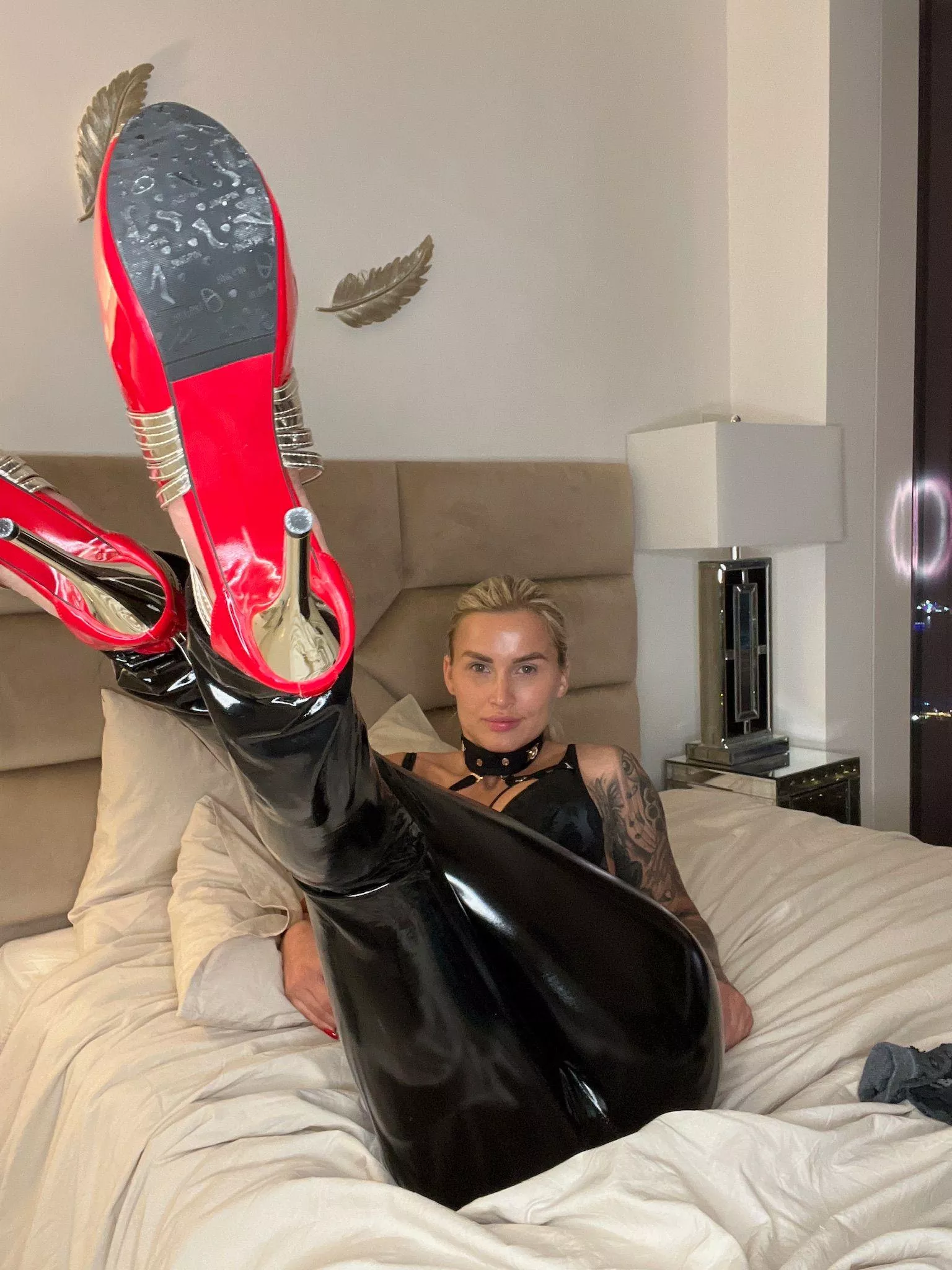 Would you be scared if I showed up on a first date like this?