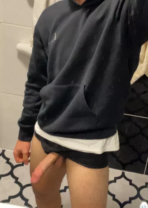 18 yo dick 😋