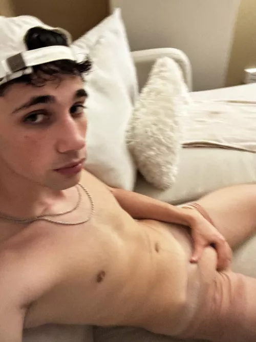 [19] can you suck me after school ?