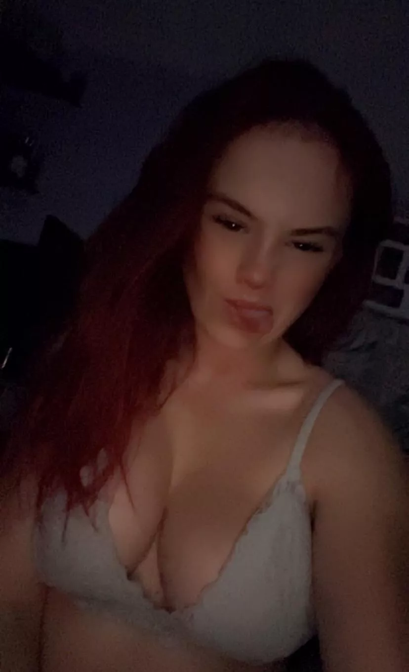 19F Redhead, ur type? ;)