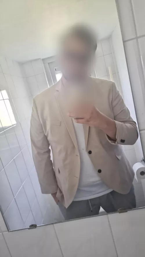 32 [M4F] Experienced Daddy Dom into the rouger side of things.. 