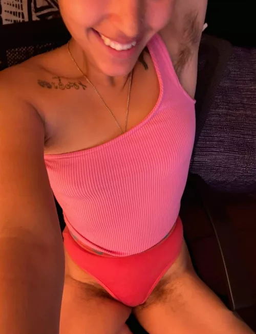 Do men like hairy pussy