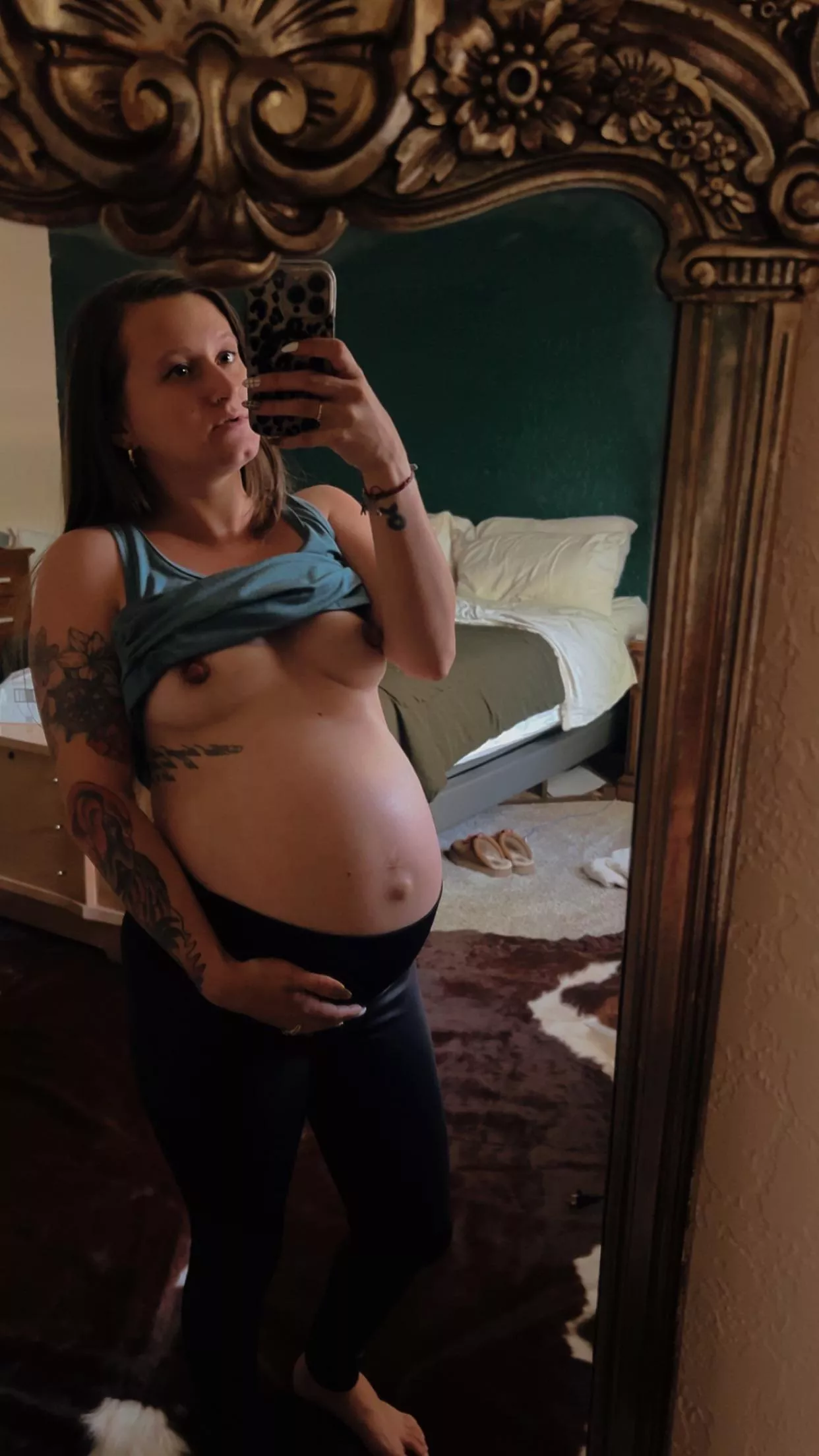 Do you like pregnant mom tits?