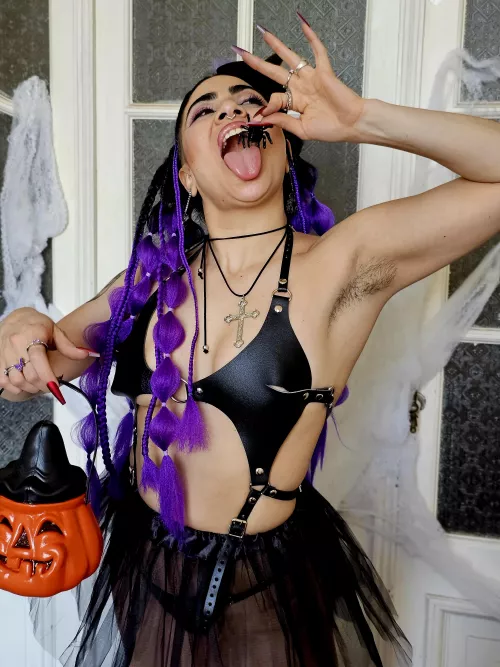 hairy armpits witches' night is coming [HS]