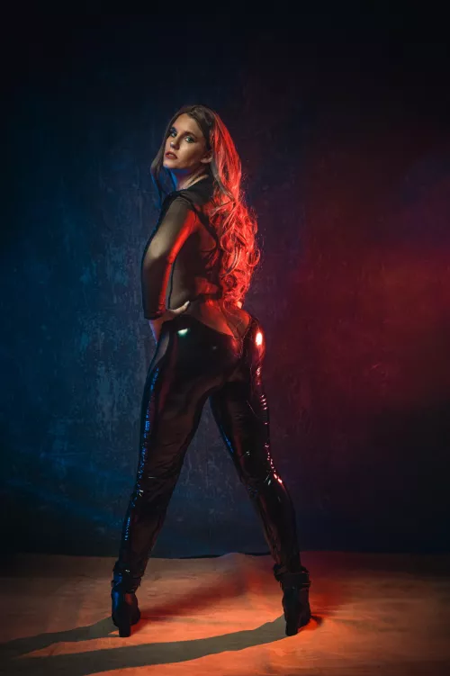 I am everything you want in life!!!
Stop trying to resist, sometimes let yourself go.
Provides much more pleasure!!!