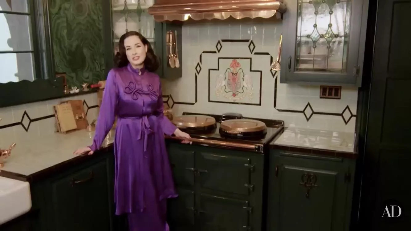 i can’t get over how creative and beautiful this woman is.