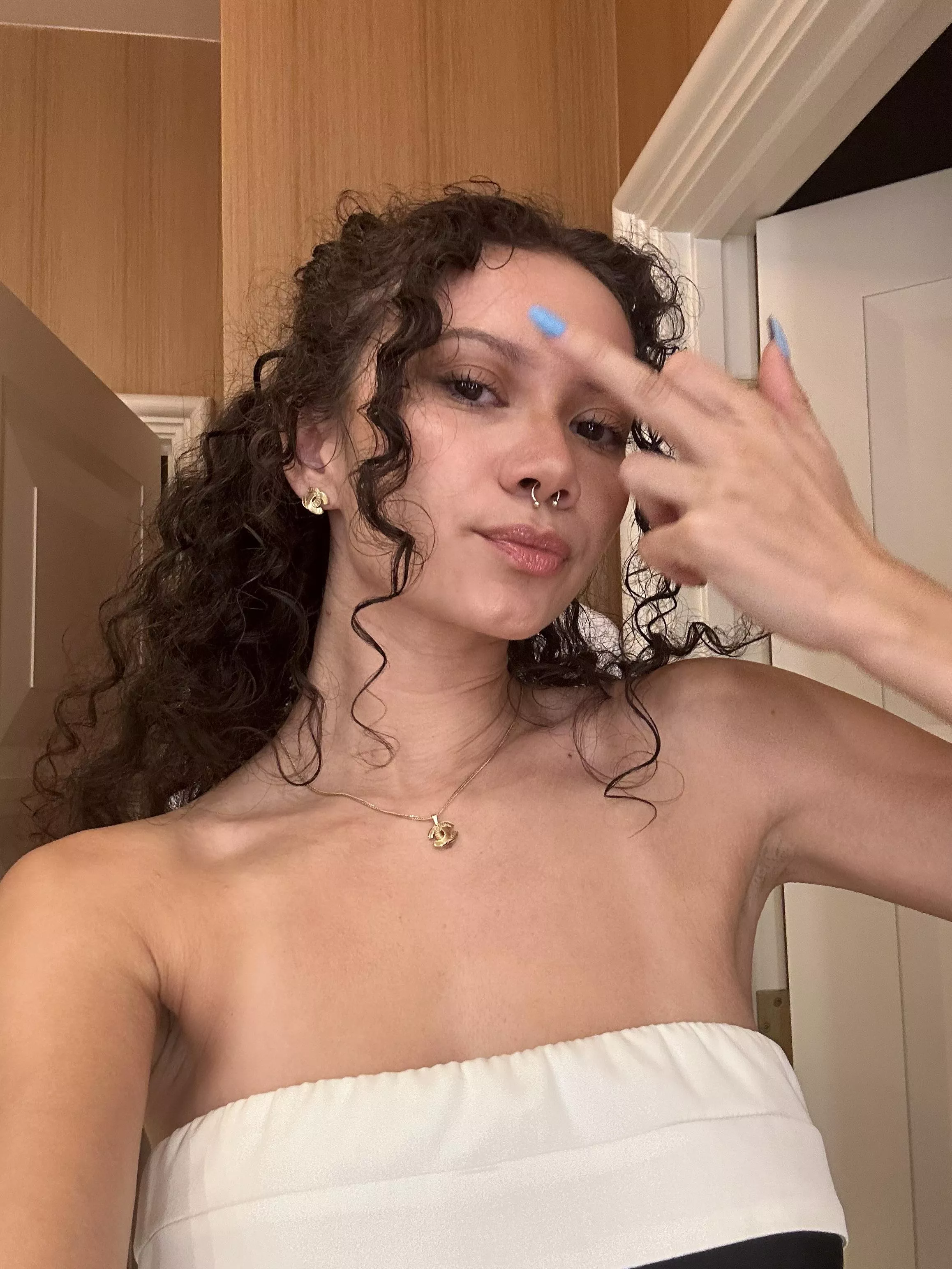 i love how you beg for my attention 🍓