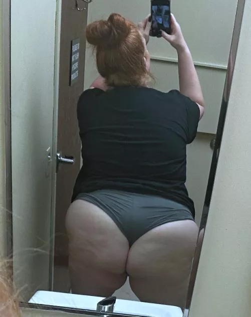 I missed titty Tuesday… is wedgie Wednesday a thing (STL)?