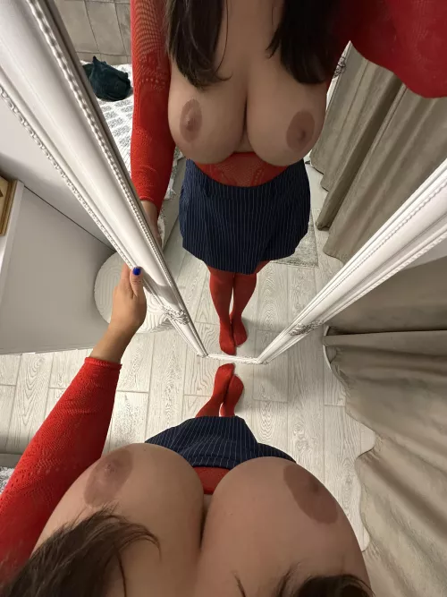 If you want to fuck a 39yo mom....be mine....