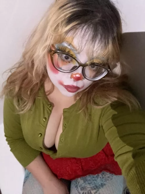 Invite me to your Halloween party 🎃 