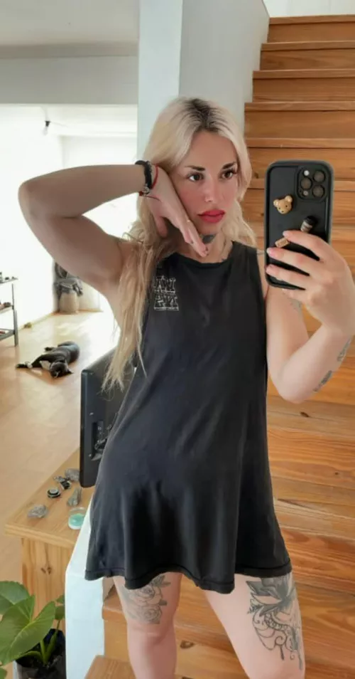 looking to milk a guy for some cum!