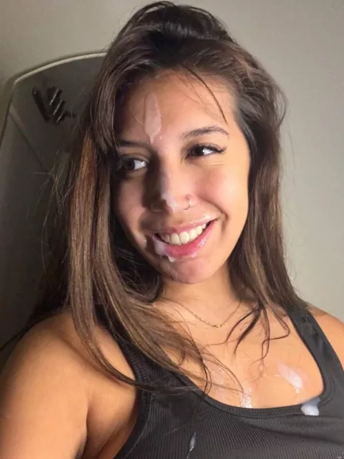 Love how cum feels on my face
