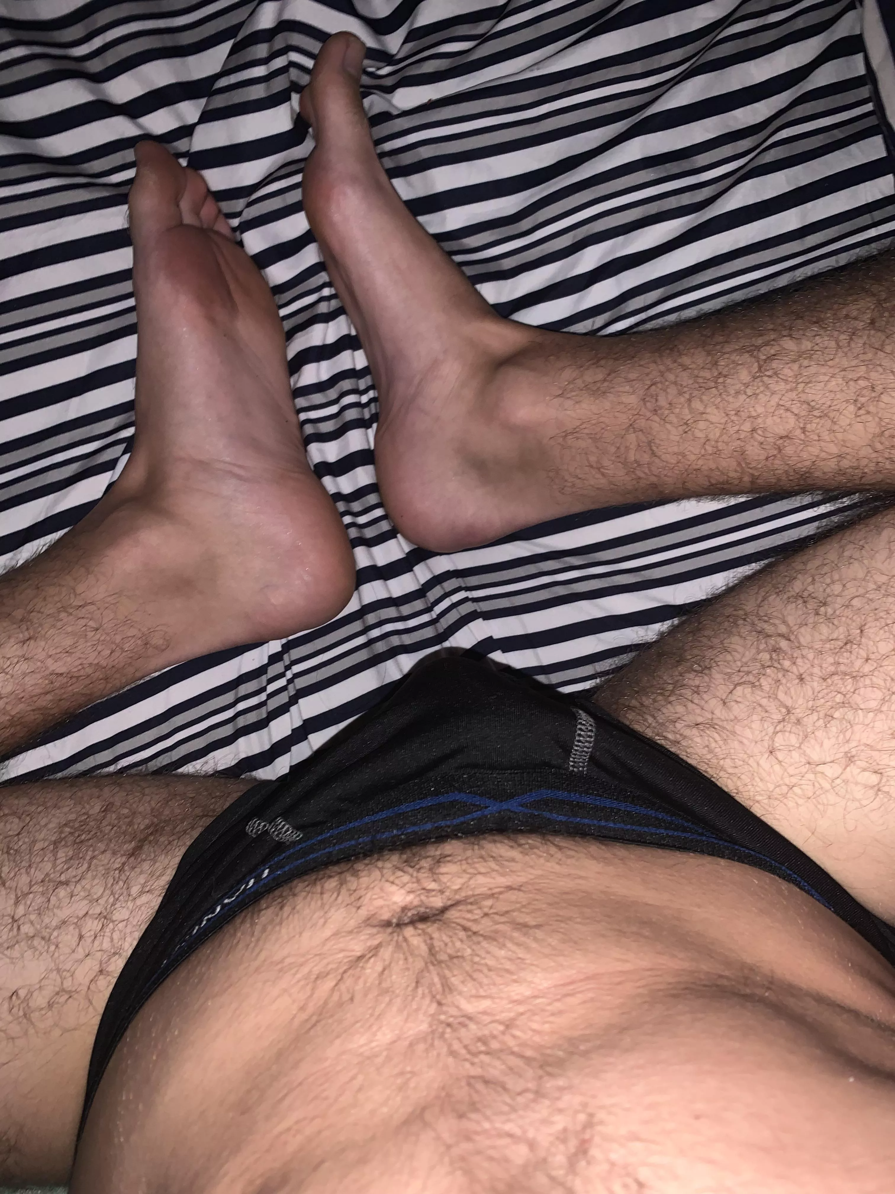 Love showing off my toes and soles