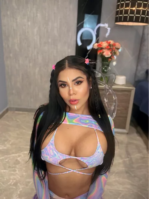 Mmm my big tits wanna jump out of that bra