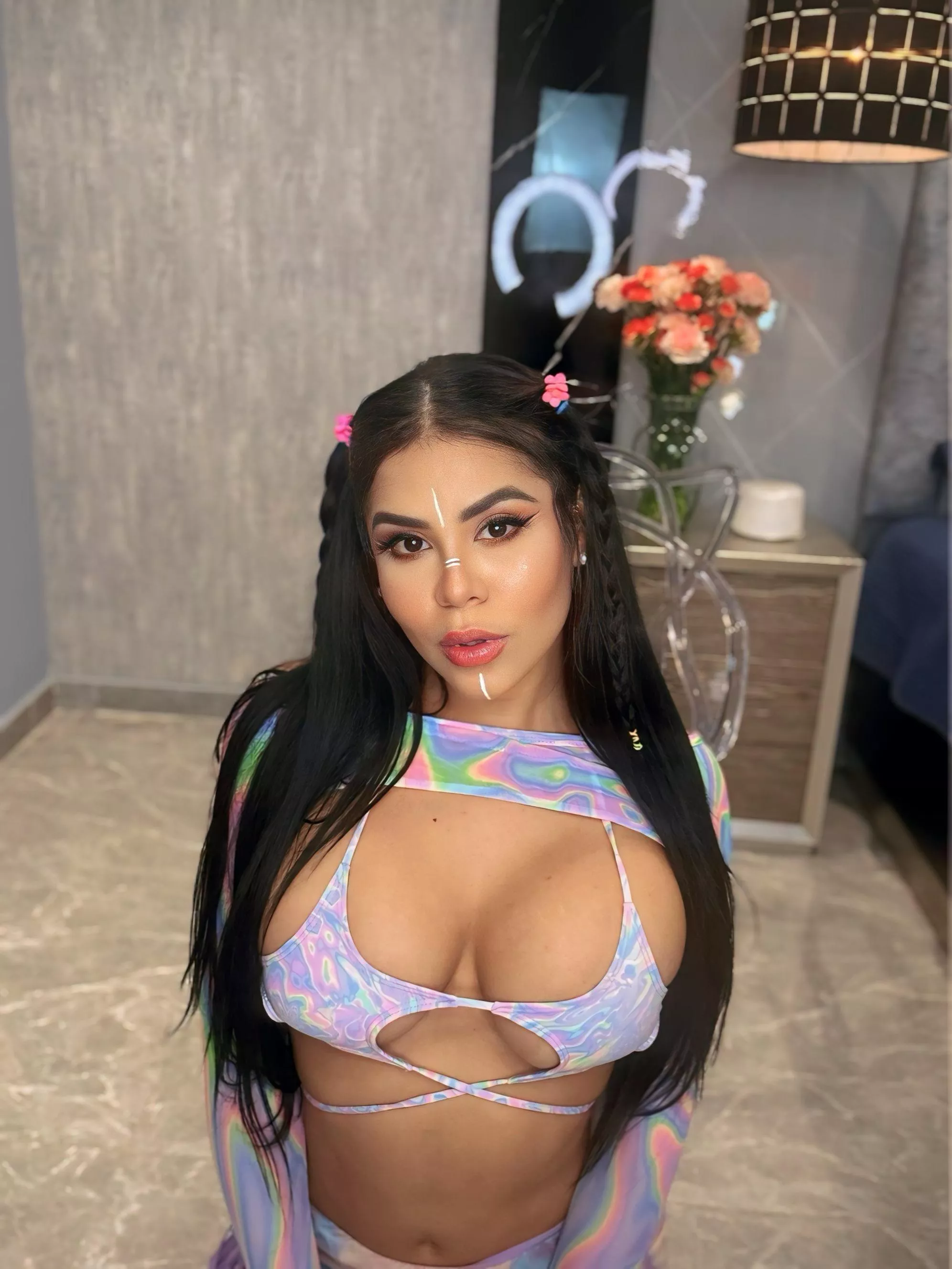 Mmm my big tits wanna jump out of that bra