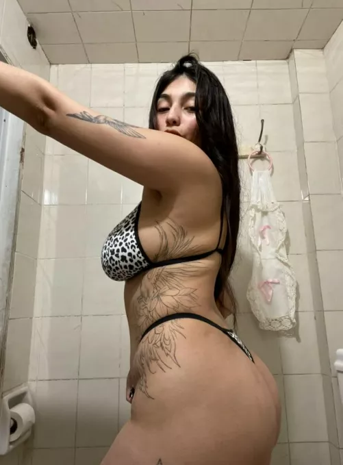 Need a thick load covering my big tits 🥵😊