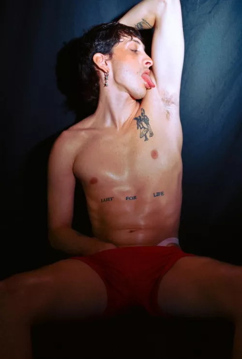 on your knees looser, worship me 