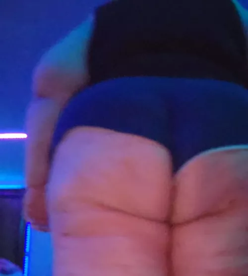 Ready to smother you 🥵 