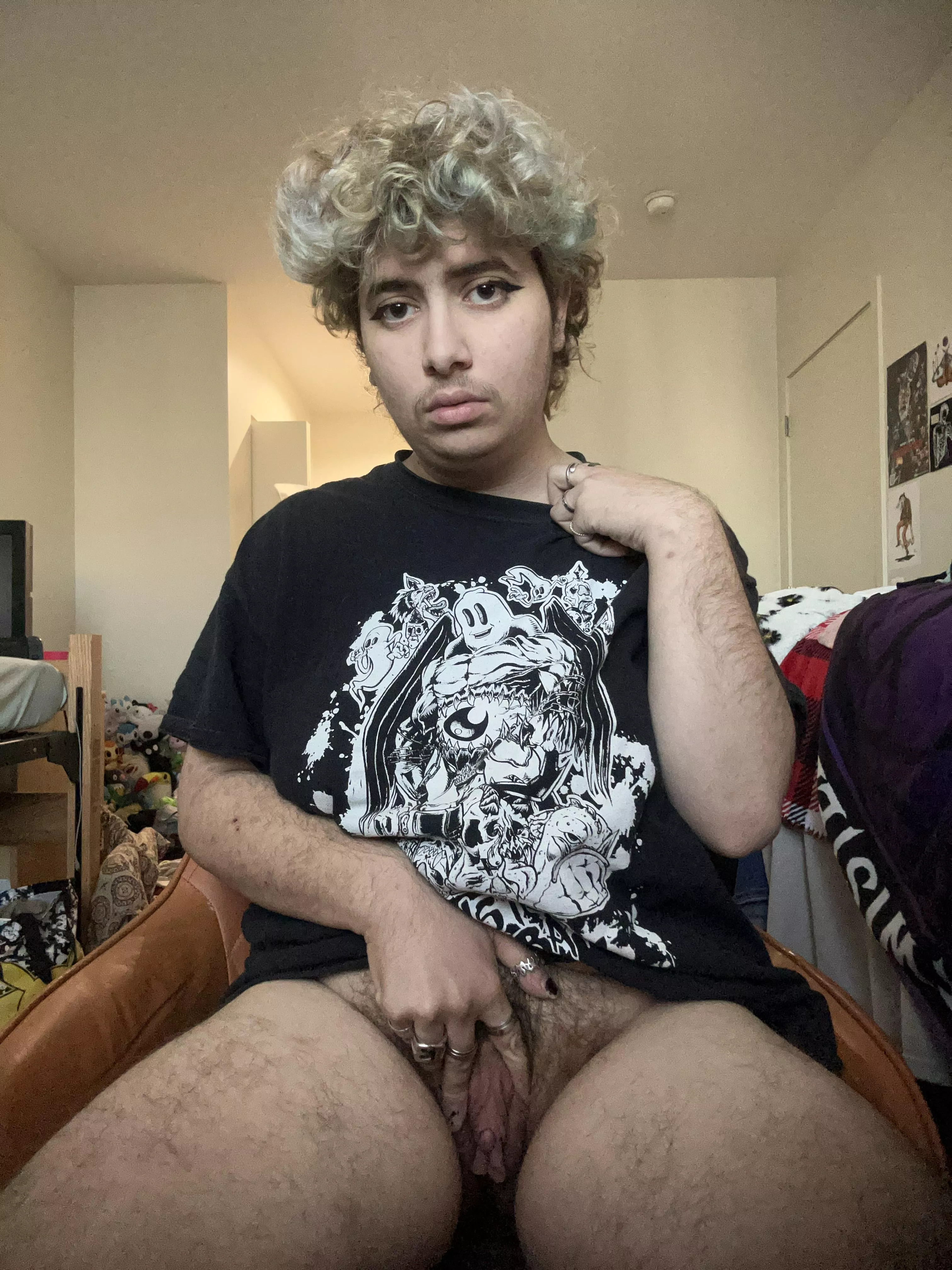 someone give my tdick a kiss 🥺🥺