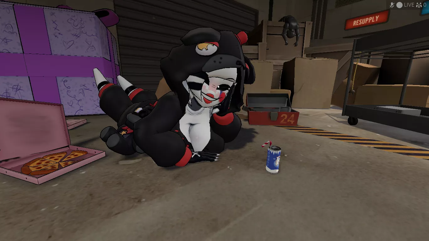 What should she do? top comment decides.