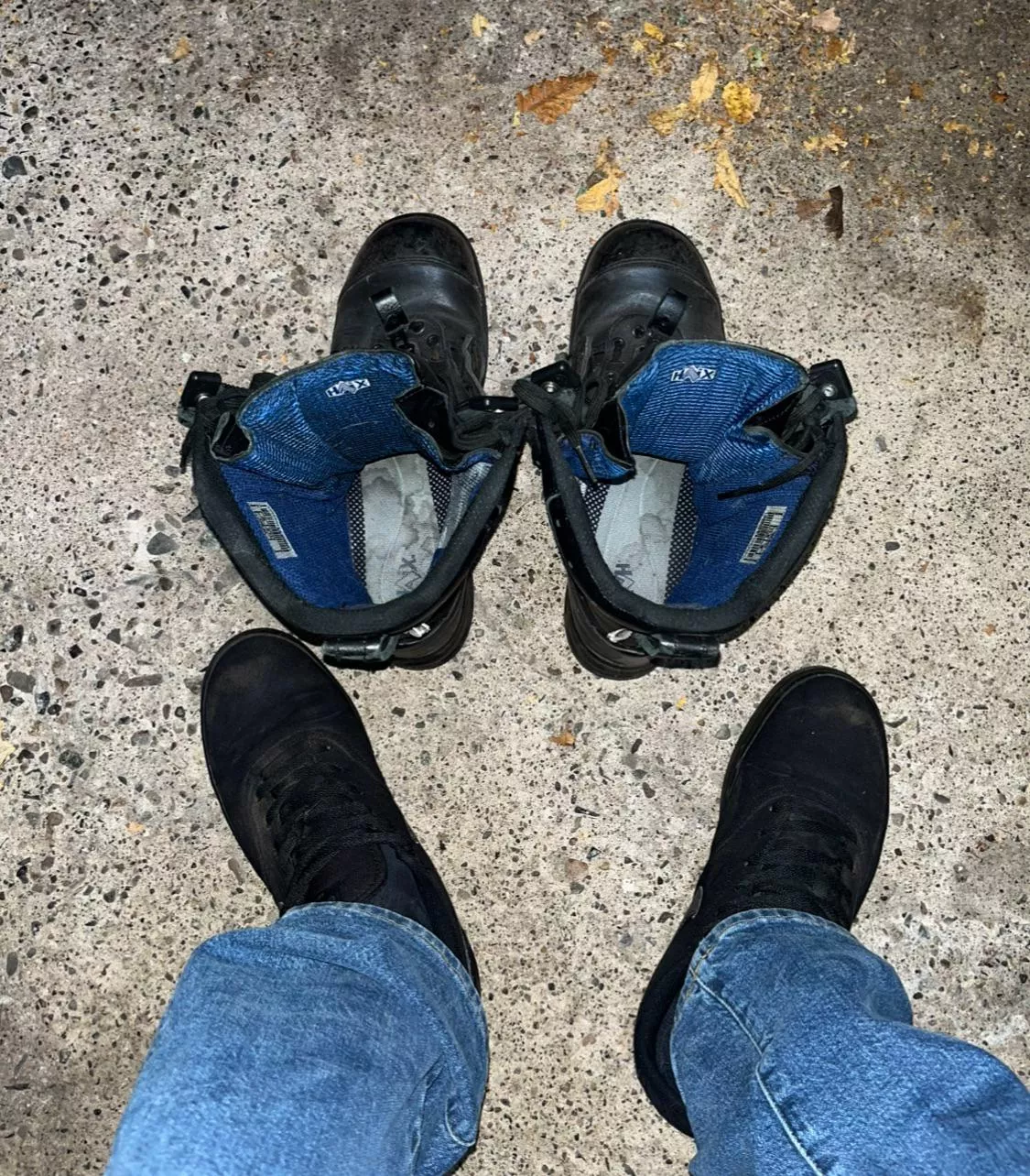 Which do you like better? The sneakers or the boots? Or maybe their owner 😁.