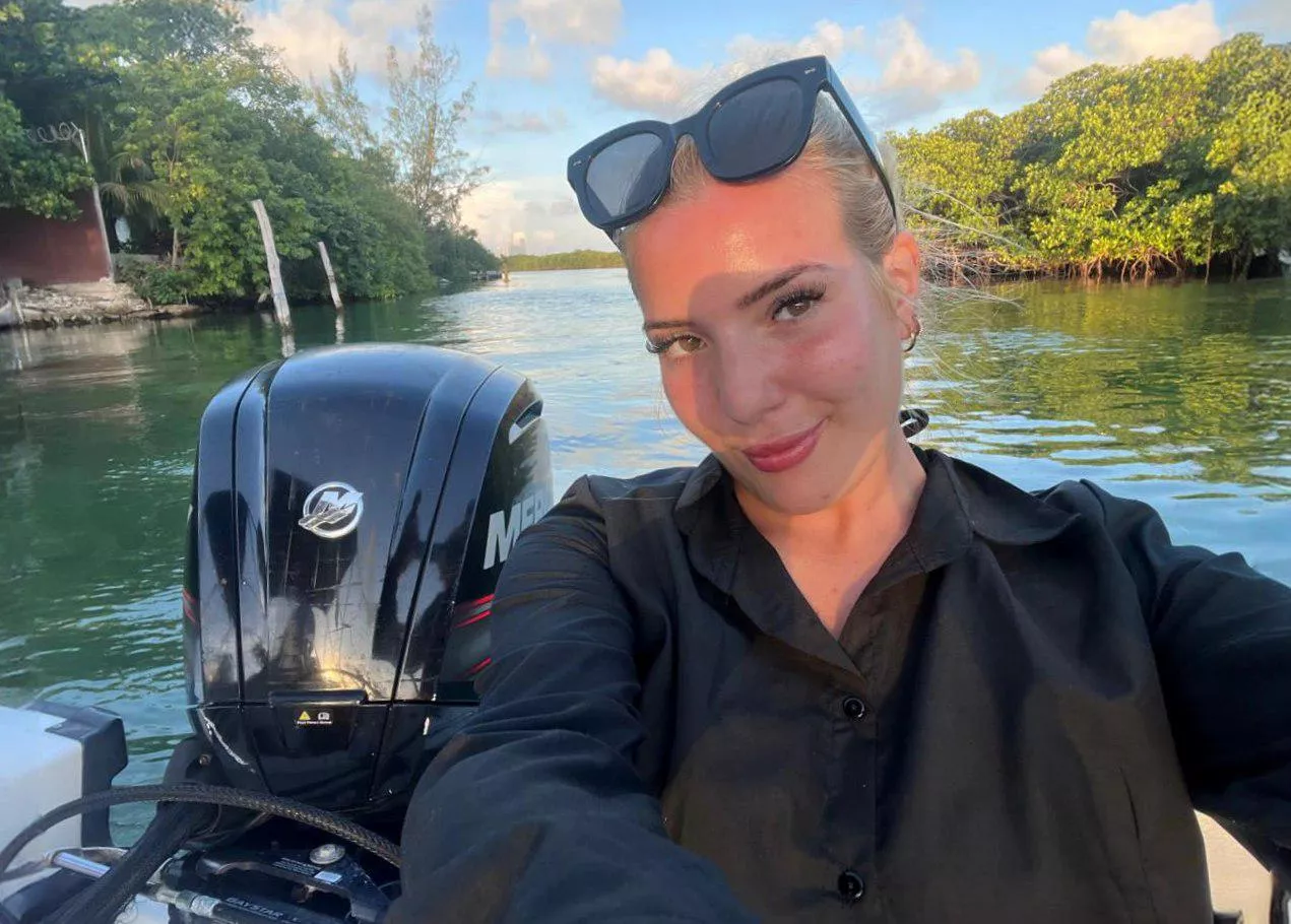 19 F ready to explore with someone who knows how to take the lead