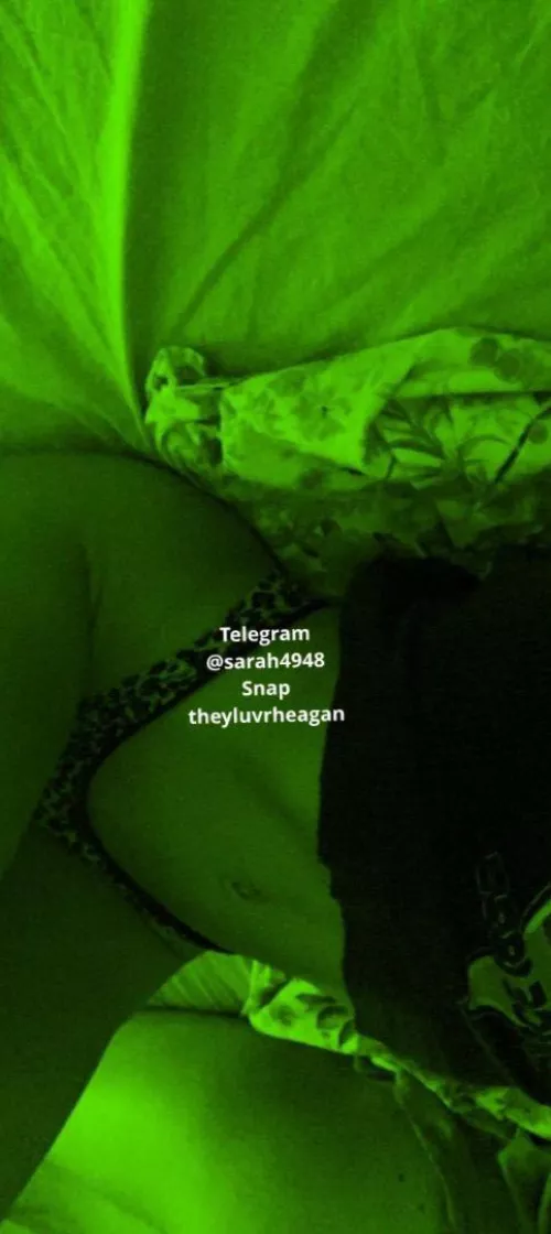 21[F4M] S'ending nudes to e'veryone who like this just because i'm horny💦