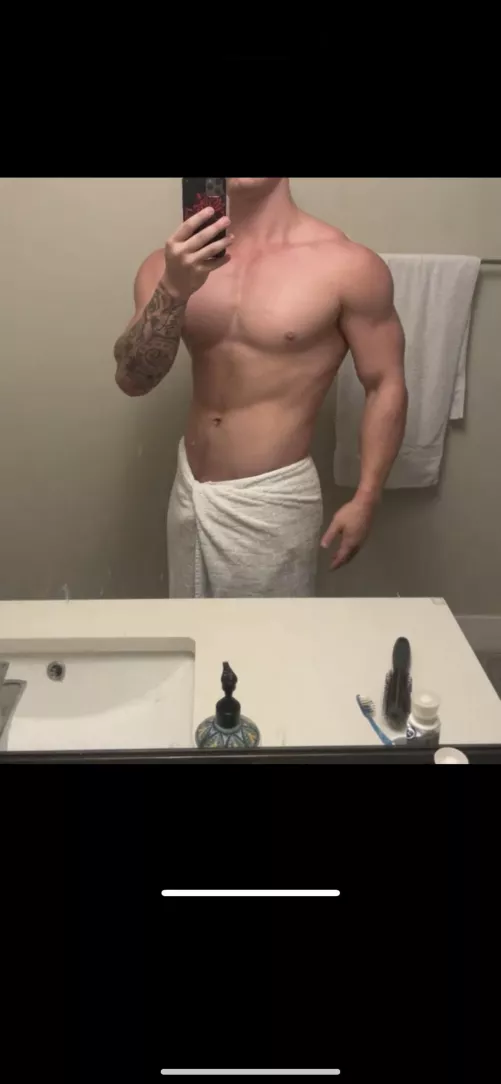 28 [m] 4F looking to chat and see where things take us ;) message me! 