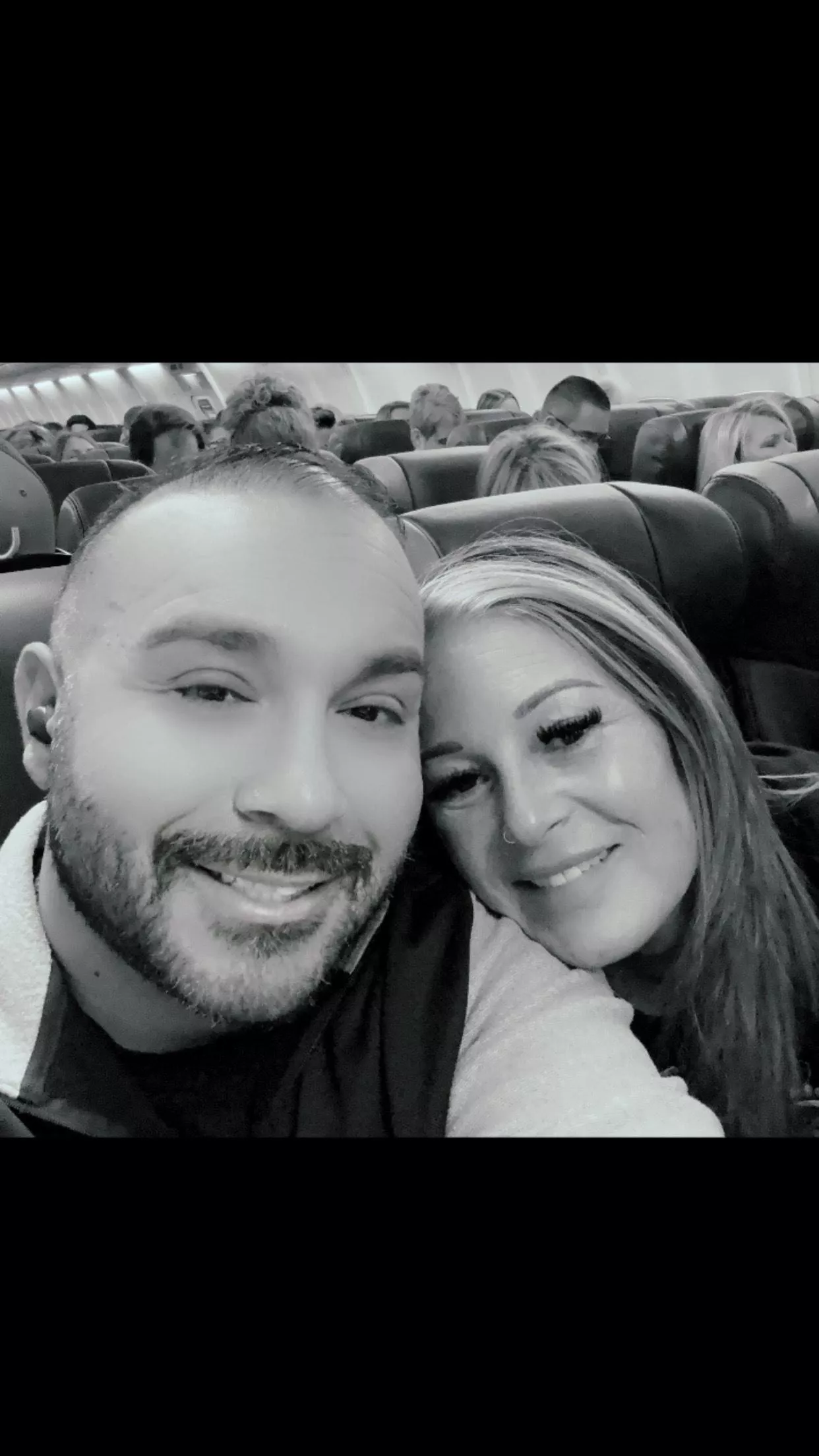 47M/46F looking to find another couple that we are attracted to and can have a conversation with to see if there is a connection for a same room, soft or possibly hard swap. Would prefer another Hispani couple but anything is possible. NO SINGLE MEN and 