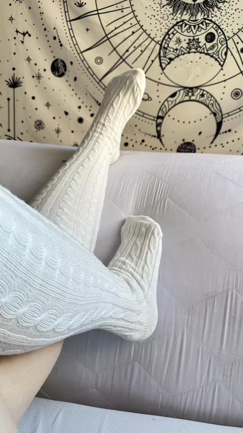 Being at 25 has made me sluttier than ever.👣
