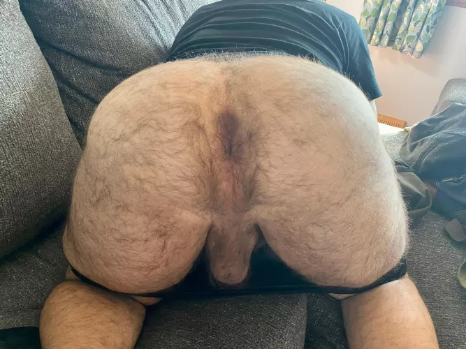 Buddy of mine says my hair ass taste so good