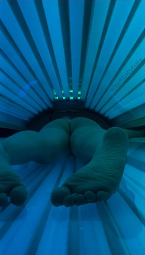 Do you like feet or ass more?