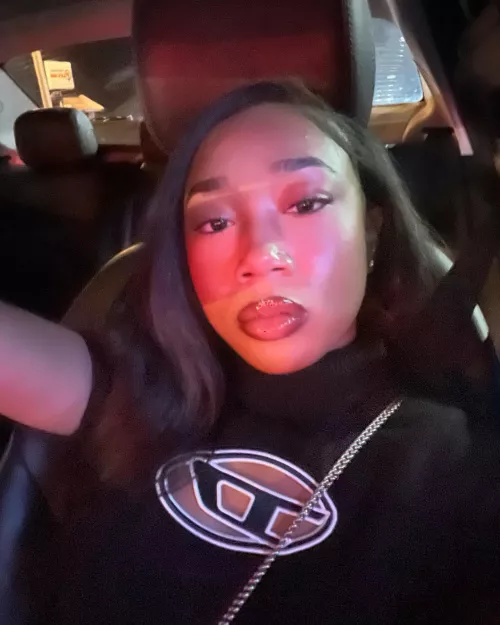 Ebony Dommes will always be Superior👑 That’s why you spoil and worship us daily