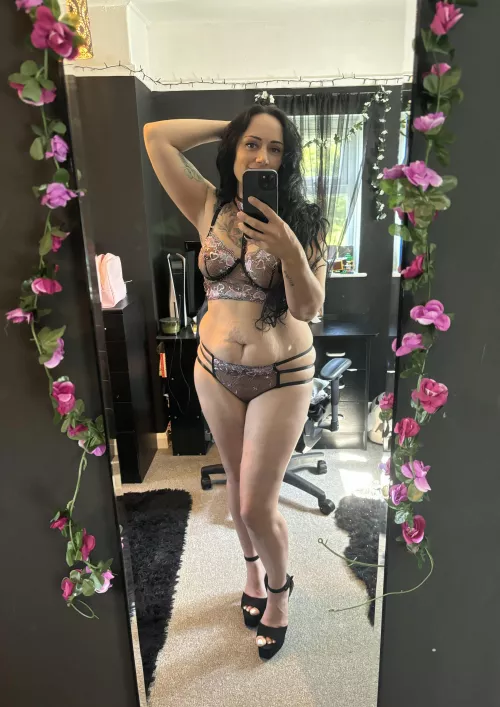 Enjoying my favourite lingerie set