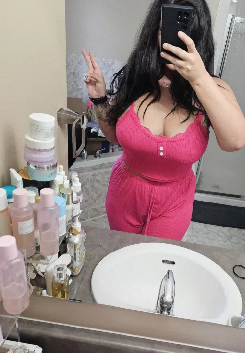 F28 Solo mom,  looking for some naughty adventure, I mean... some couples 