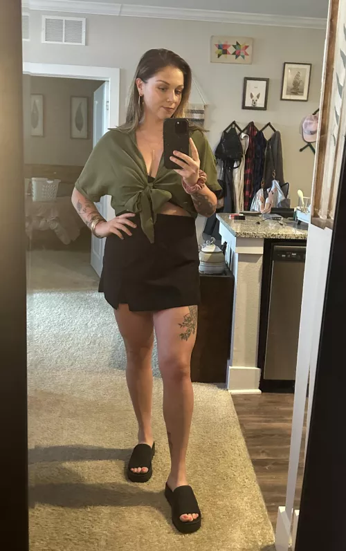 F33 What emoji describes me?