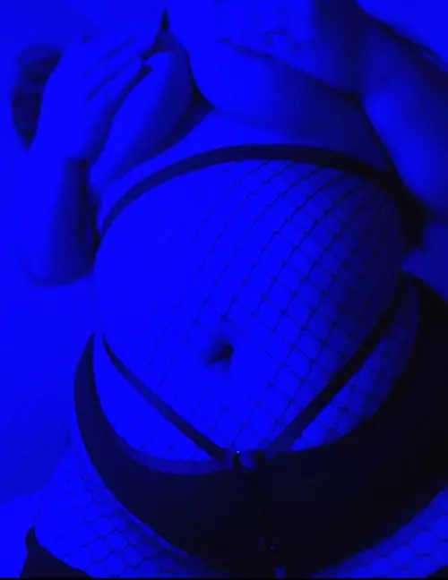 Finger tips have memories. Mine can’t forget the curves of your body. 