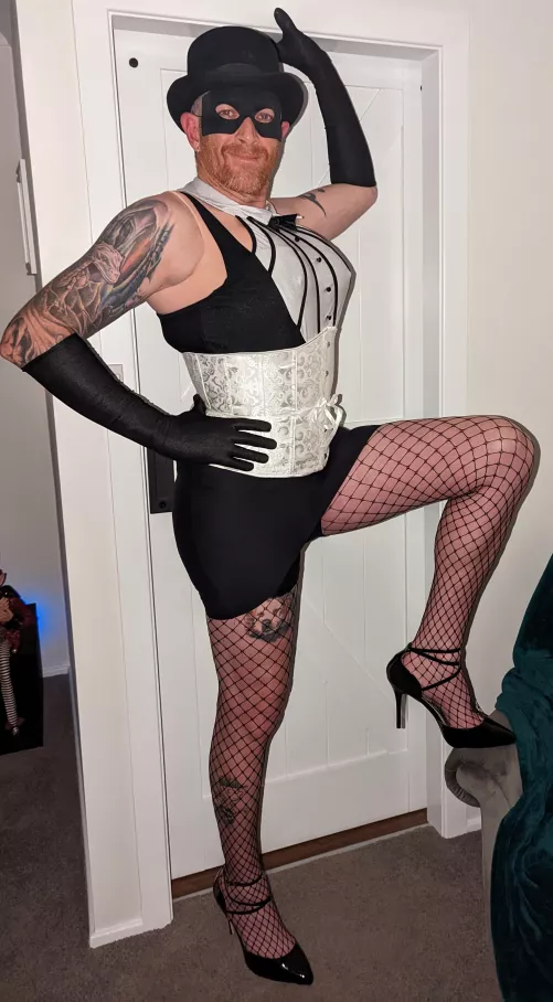 Halloween is just around the corner.. what do you think about my costume??