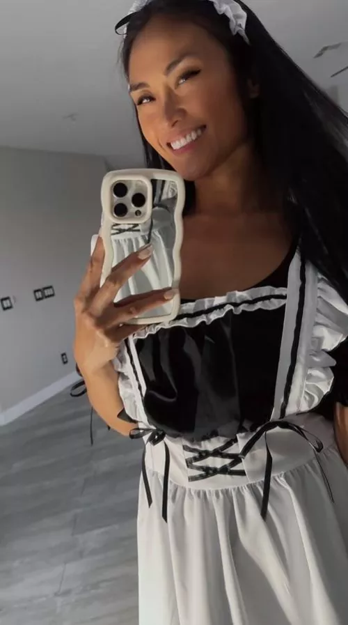 Horny and here to serve you