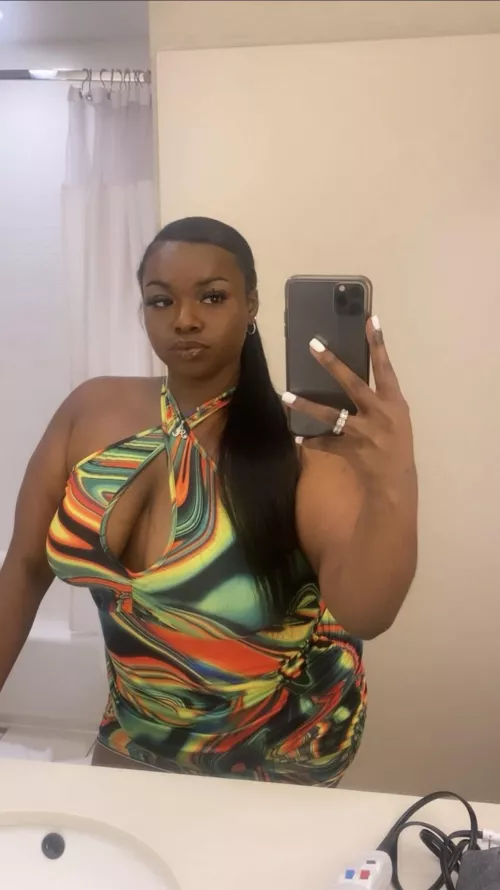 I get why you’re obsessed with Me, I am too. 💋