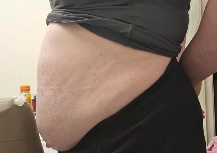 I'm on my 6th meal tonight wanna make it 7 anyone interested in content 😏