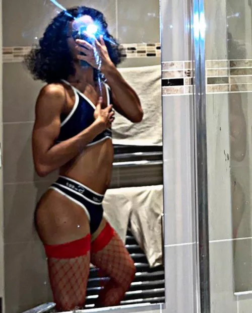 Just trying to be a pretty boy 😘