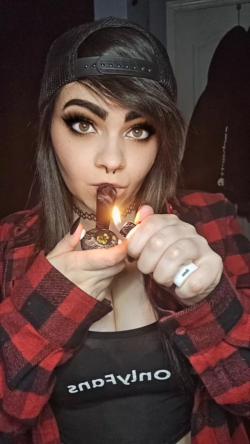 Let's smoke and chill ;) [OC]