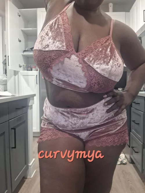 MILF Monday, would you bang this MILF