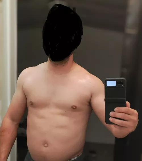 Need a beautiful woman to take my mind off losing my wife of 10 years cause she cheated with several coworkers I’ve only been with one women in ten years but I ain’t no slouch I will buy them a nice gift if we can find the right ones I need fun in my