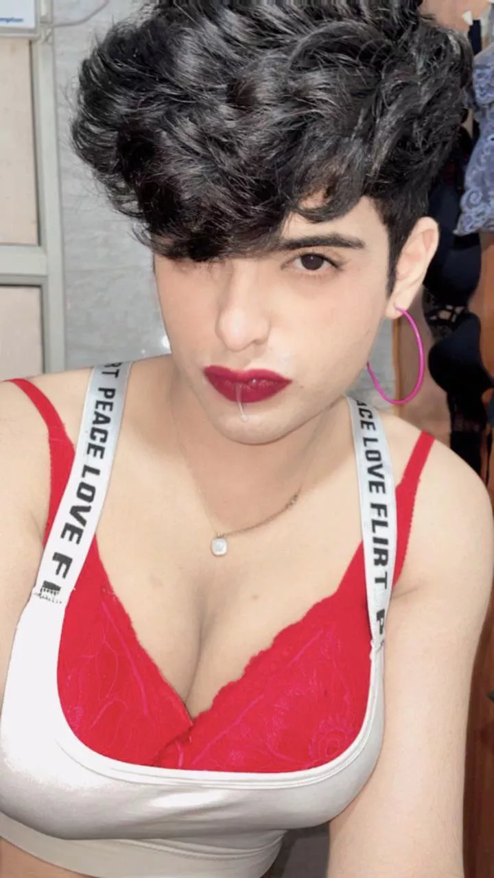 Need a trib so bad👅