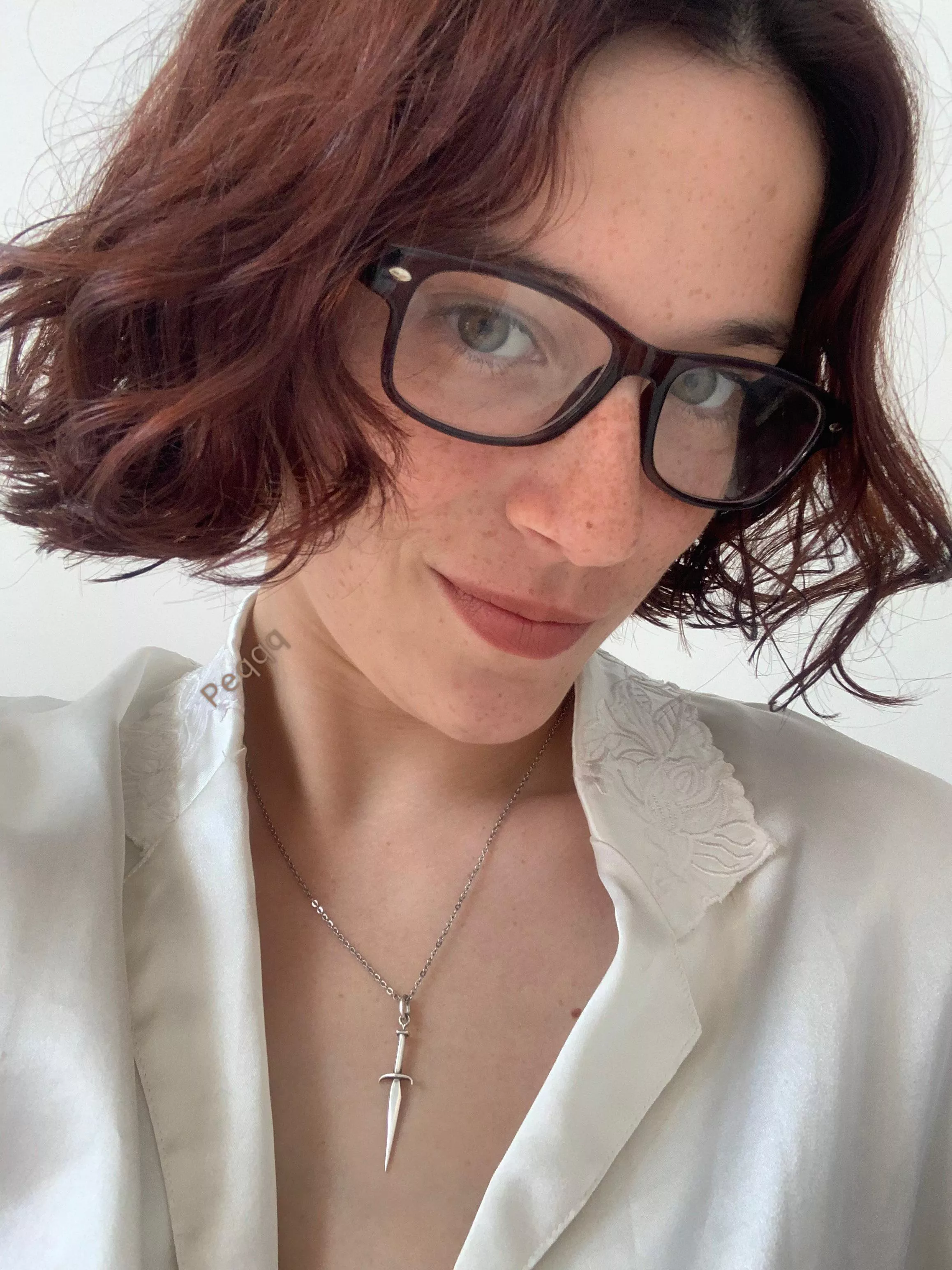 Red lips, red hair and a lot of freckles [IRTR]